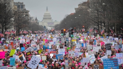 Con el movimiento feminista a la cabeza, la oposición a Trump tomó las calles en EEUU