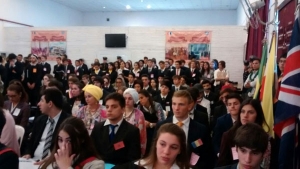 Más de 350 estudiantes santafesinos debatieron sobre problemas del mundo en un simulacro de la ONU