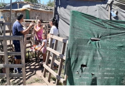 Vecinos de la ciudad realizan un huerta comunitaria en plena pandemia