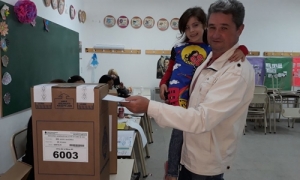 Minetti saludó a los baigorrienses luego de las elecciones