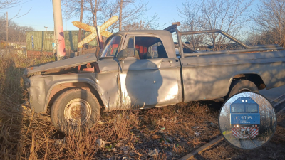 Una camioneta fue embestida por un tren en el extremo centro oeste