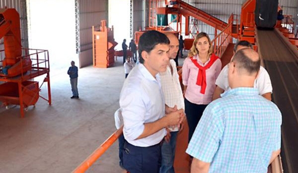 Comenzó a funcionar en Baigorria una moderna planta de residuos