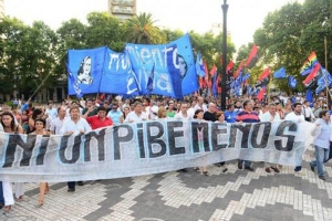 Jóvenes dirigentes en defensa de la Boleta Única 