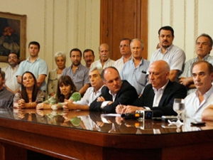 "Quieren desestabilizar a una provincia que es opositora"