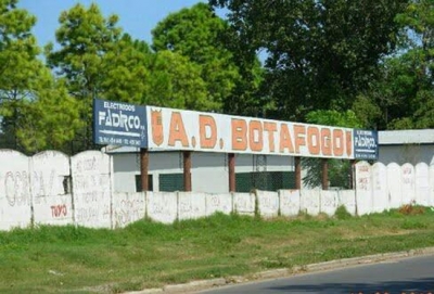 Tras gestiones con la intendencia, el club seguirá funcionando en Botafogo