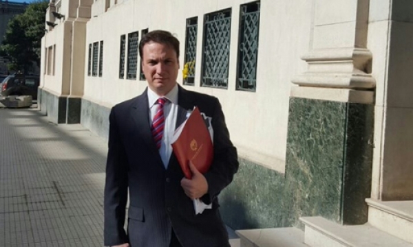 Enrico denunció ante el Procurador de la Corte a 24 delincuentes para que no prescriban sus delitos