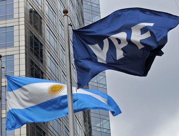 En el primer semestre, YPF redujo 47% su importación de combustibles