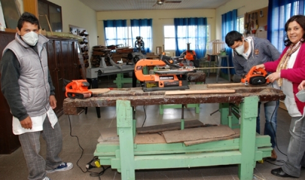 La Fundación Banco de Santa Fe financiará con hasta 800 mil pesos proyectos educativos que vinculen tecnología y empleo