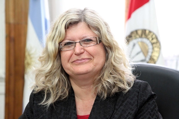 Bonfatti designó a Claudia Balague como ministra de Educación  