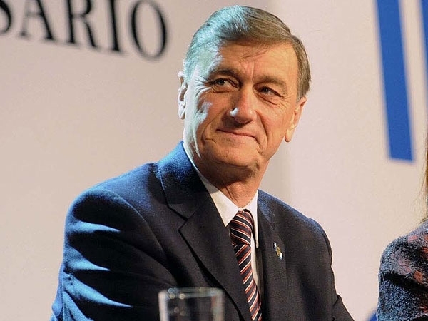 Binner apoya la decisión oficial de abrir la exportación de trigo