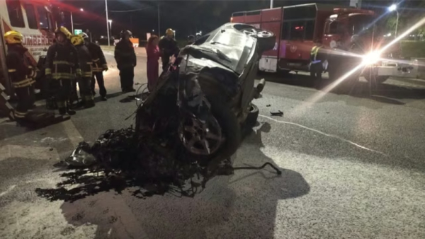 Un joven de Baigorria murió tras volcar con su auto en Circunvalación