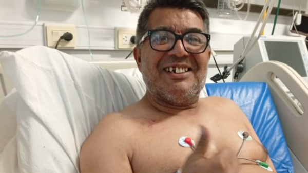 El conocimiento policial en RCP permitió salvarle la vida a un hombre de 53 años