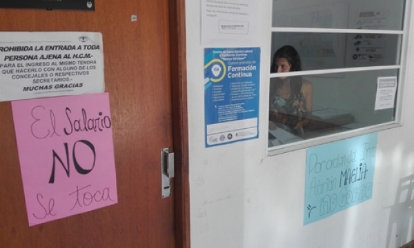 Comienzan a regularizarse los sueldos del personal del Concejo