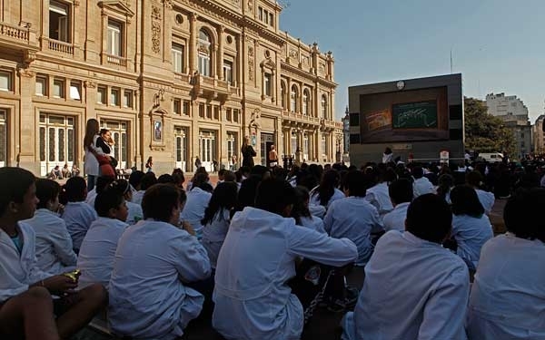 Los premiados documentales de la Fundación NBSF llegaron a las escuelas porteñas