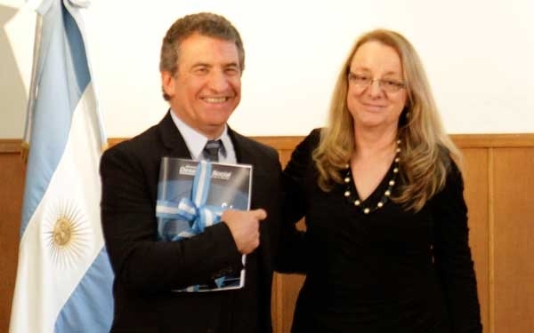 “Este gobierno siempre va a elegir los intereses de nuestro pueblo”