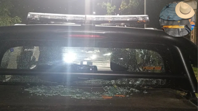 Atacaron a un patrullero en Industrial