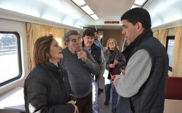 Ramos compartió con la gente el primer día de visita al tren en Rosario Norte