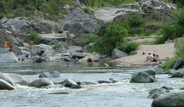 El feriado se pasa al viernes 27 de noviembre por el balotaje