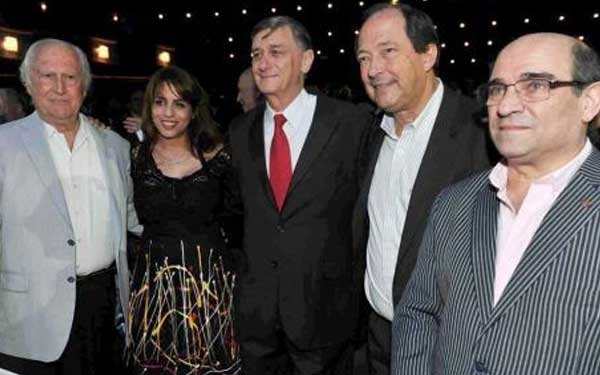 El FAP y Unen presentaron su alianza con los presidenciables