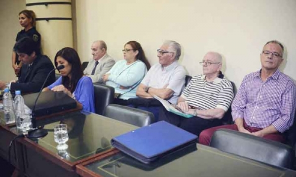 Amenazas en juicio oral a represores