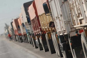 Invasión de camiones en el Cordón Industrial