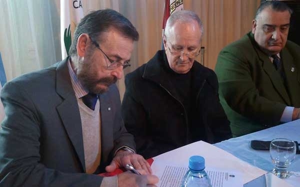 Lamberto y Montizanti firmaron convenio para la incorporación de agentes a la Policía Comunitaria