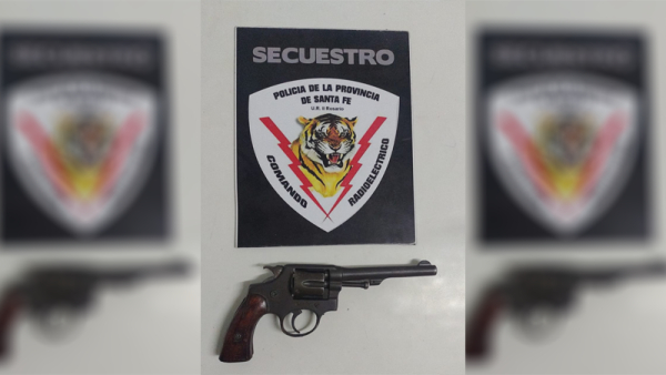 Un menor es detenido por portación de arma