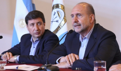 El gobernador firmó, junto al ministro de Desarrollo Social de la Nación, la adhesión al plan nacional integral “Argentina Contra el Hambre”