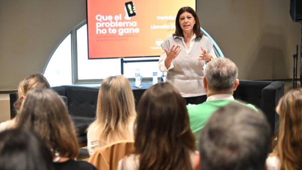 Educadores se capacitaron en prevención y herramientas para enfrentar las apuestas digitales