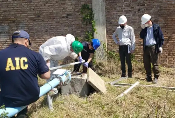 Tomaron muestras y contra muestras en Petroquímica