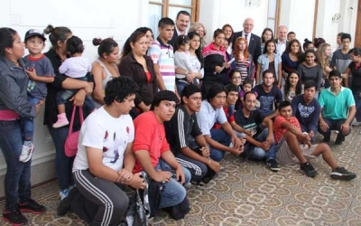 “Con orgullo decimos que de los jóvenes que fuimos a buscar el año pasado, logramos que el 61% vuelva a la escuela”, afirmó Bonfatti.