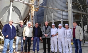 Bonfatti visitó el molino harinero cooperativo que funciona en Alcorta