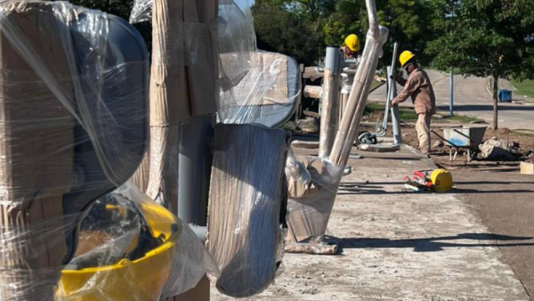 Remanso se transforma: Municipio y Provincia avanzan con la construcción de una nueva plaza pública