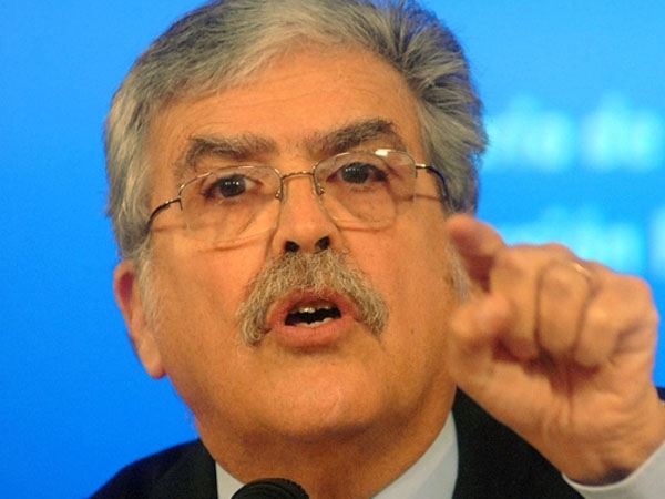 “Los trabajadores y jubilados no tocan la cacerola para ir a Miami”