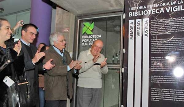 Señalizaron la Biblioteca Vigil como Sitio de Memoria