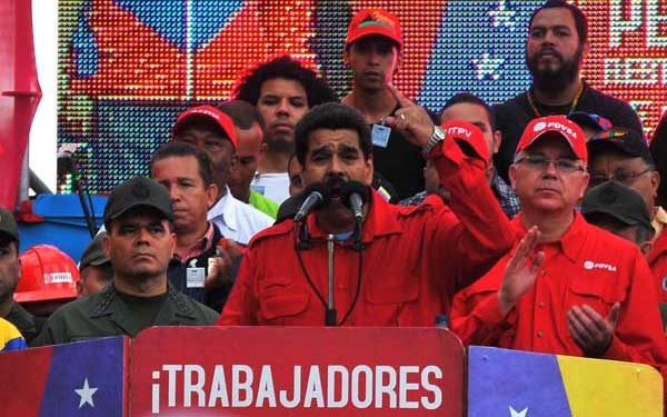 Maduro: Nada ni nadie nos sacará del camino de la democracia