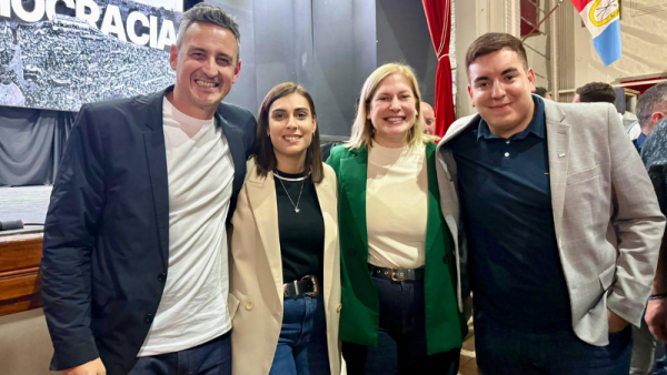 Gisela Da Ponte y Lautaro Barrera presentes en el acto de unidad por la campaña nacional de Gisela Scaglia