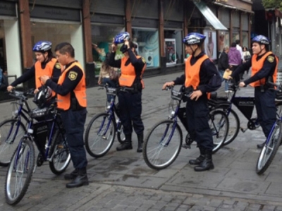 Policías en bicicletas recorrerán los parques