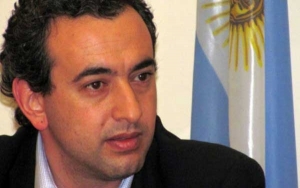 "Debemos contener al adicto desde el Estado"