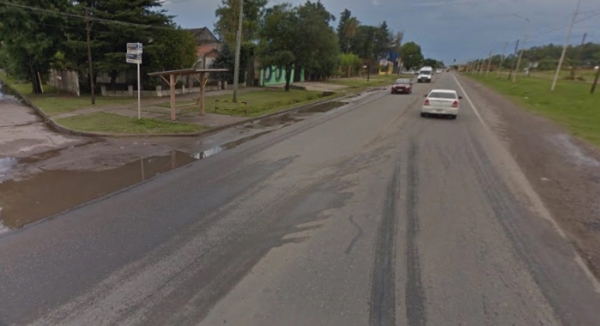 Un hombre dejó a sus hijos encerrados en una camioneta y se fue a bailar