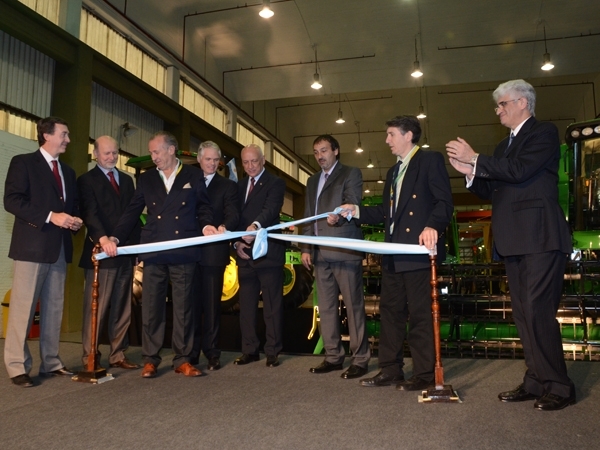 John Deere inauguró dos nuevas líneas de producción nacional