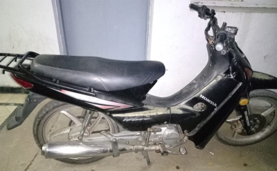 Menor de edad detenido por conducir una moto robada