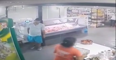 Roba en un súper y ahora es escrachado en redes sociales