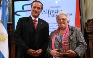 Giustiniani entregó en el Senado la mención "Alfredo Palacios" a Carmen Argibay