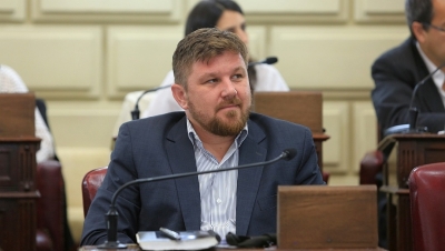 Pinotti busca que los fondos nacionales sean distribuidos equitativamente a todos los municipios y comunas