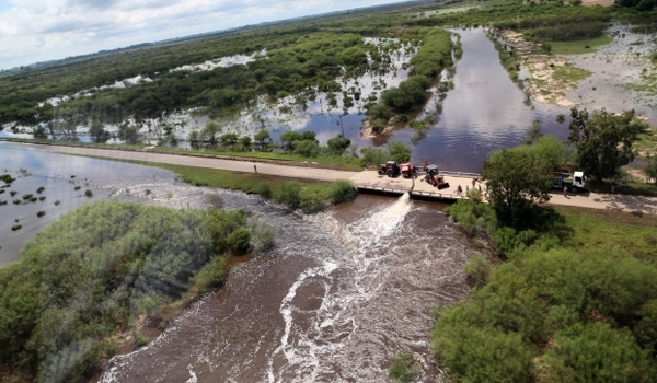 Bonfatti firmó el decreto que amplía la emergencia agropecuaria a otros distritos de la provincia