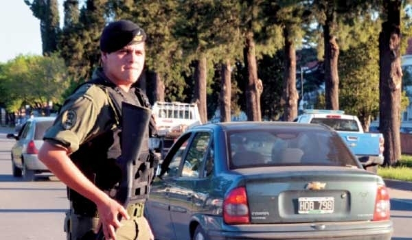 Para Maglia la presencia de la Gendarmería y la Prefectura dio “tranquilidad a los vecinos de Baigorria”