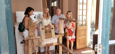 Recorrida de Llonch por el Museo Estévez de Rosario