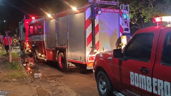 Desvalijaron e incendiaron un supuesto búnker en pueblada
