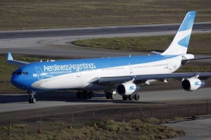 Los vuelos de Aerolíneas crecieron 20% y el déficit se redujo a la mitad